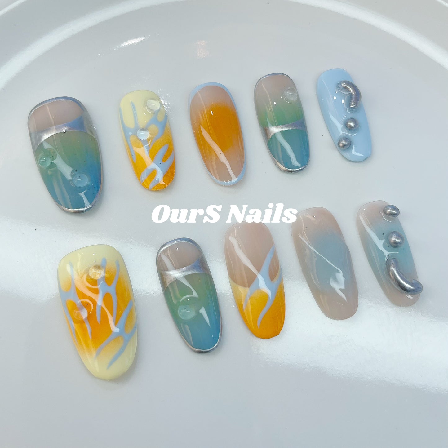 Sunset Mood, OurS Handmade Gel Nails, medium long oval, Glue on nails